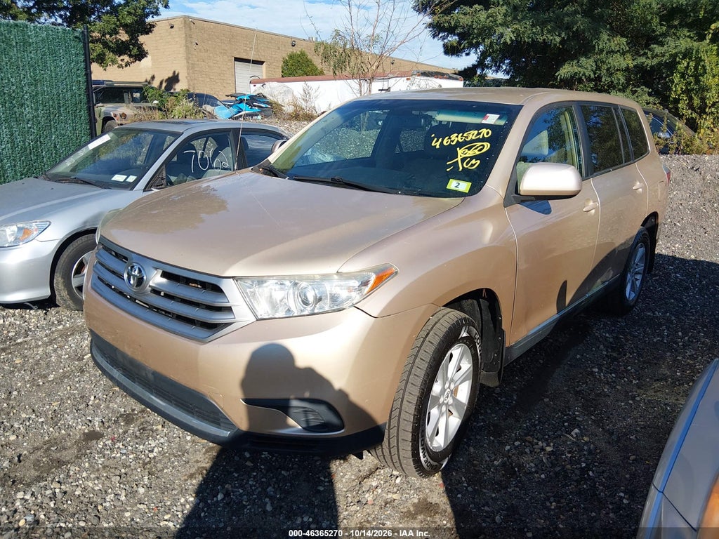 2011 Toyota Highlander Base V6 photo 2