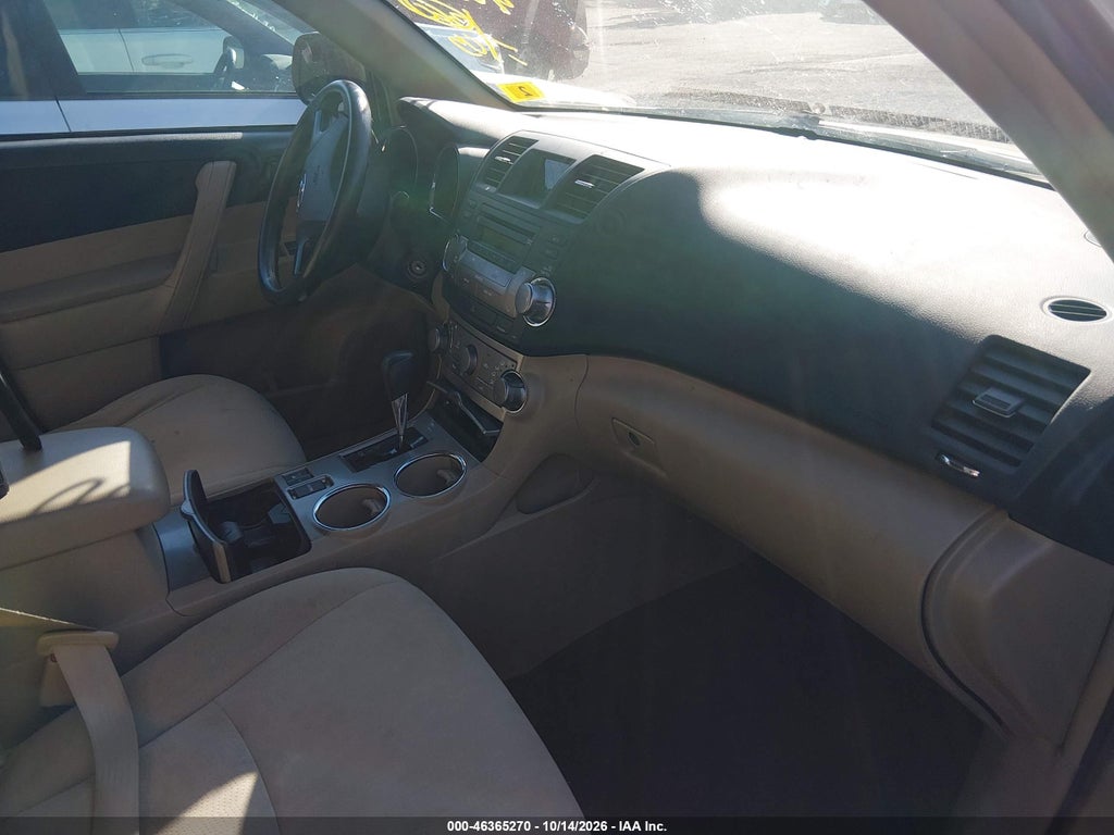 2011 Toyota Highlander Base V6 photo 5
