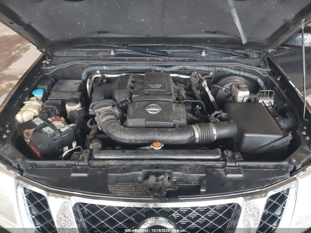 2010 Nissan Pathfinder SE photo 10