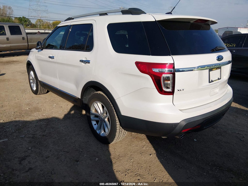 2013 Ford Explorer XLT photo 3