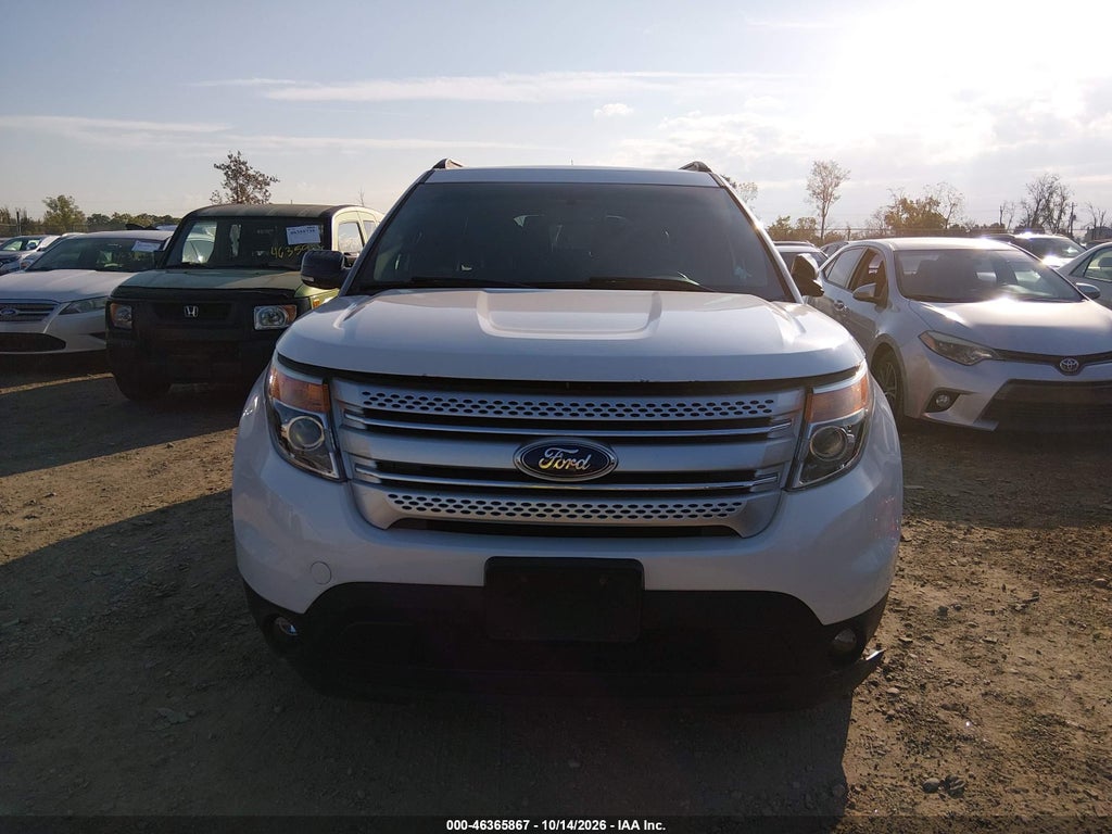 2013 Ford Explorer XLT photo 6