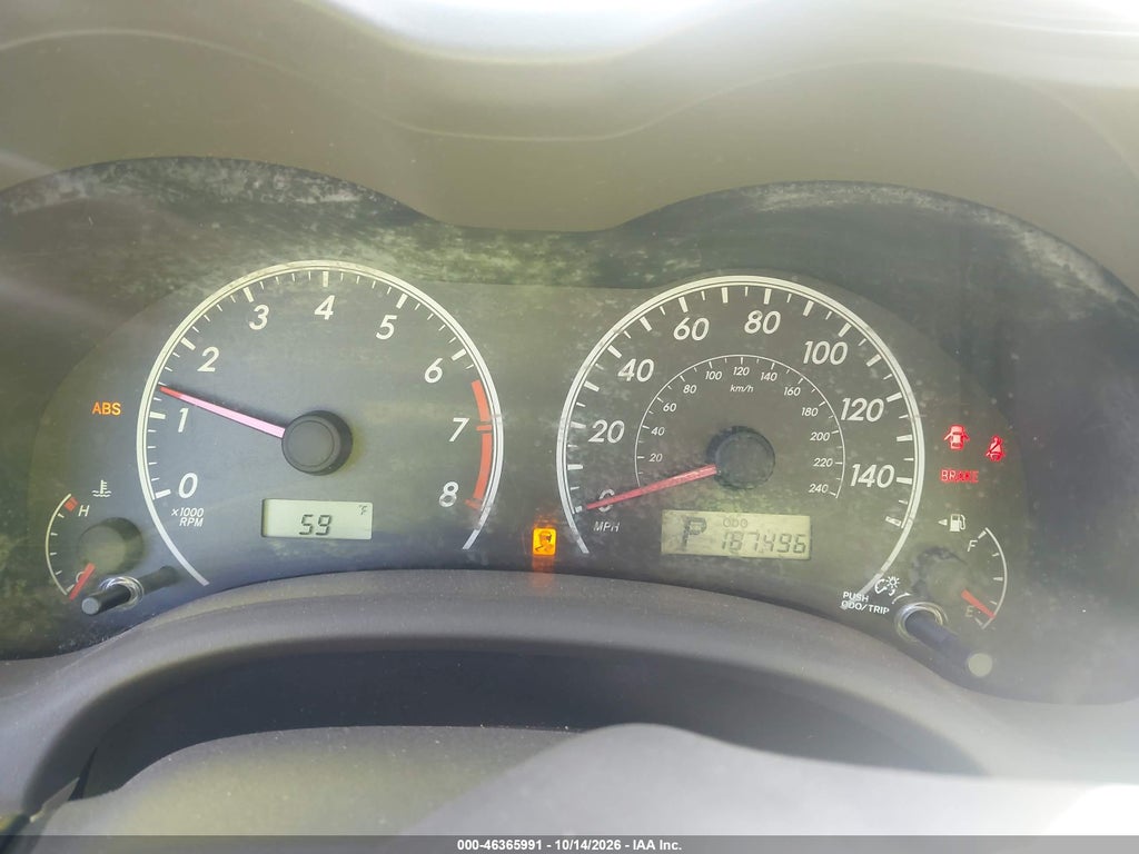2010 Toyota Corolla LE photo 7