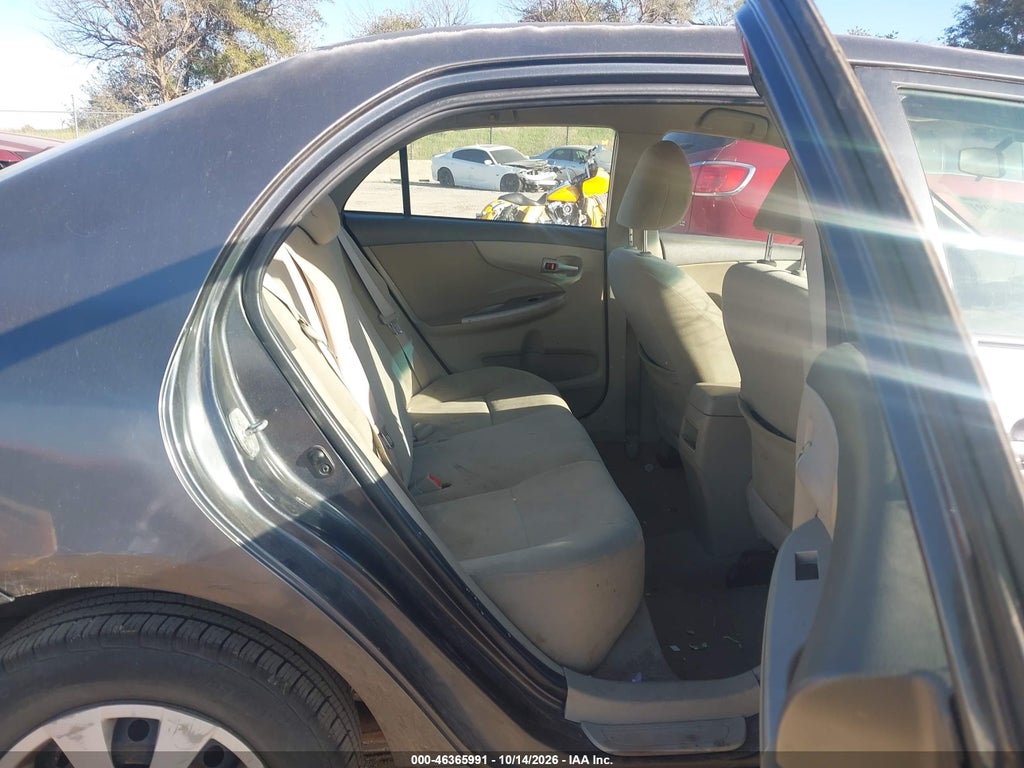 2010 Toyota Corolla LE photo 8