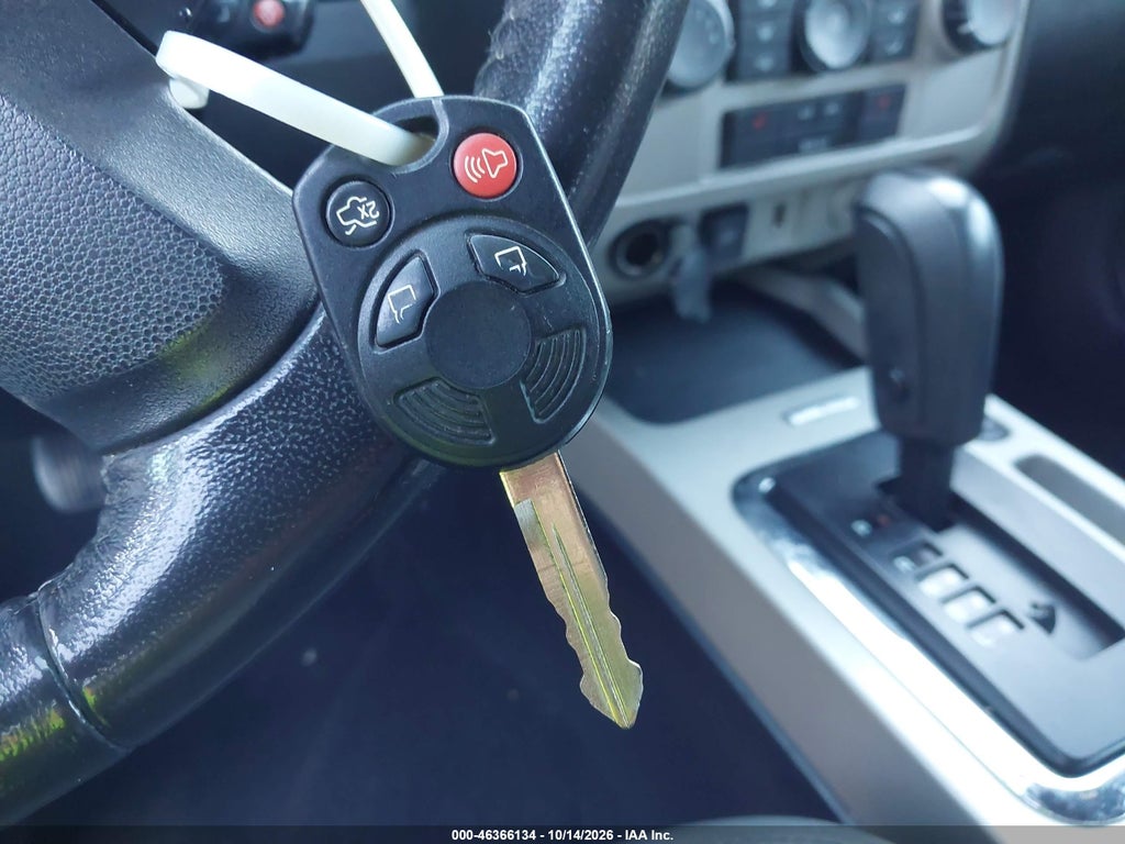 2012 Ford Escape XLT photo 11
