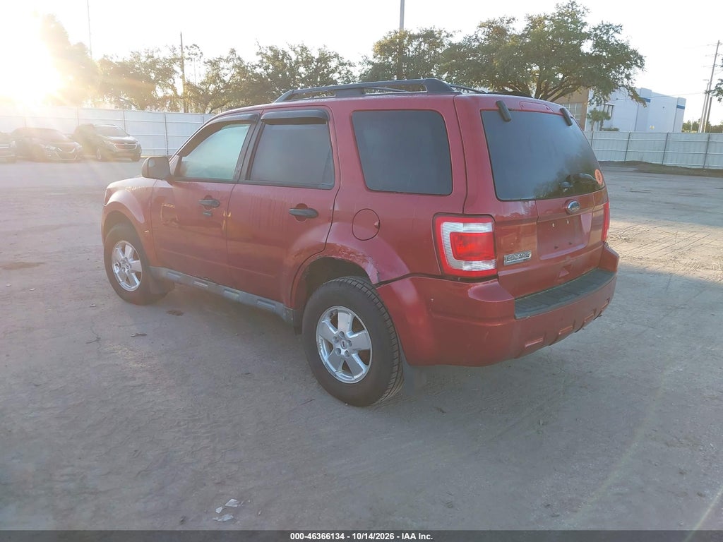 2012 Ford Escape XLT photo 3