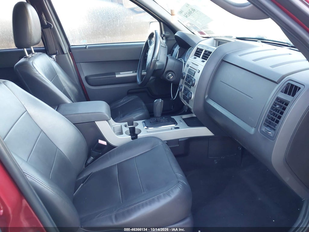 2012 Ford Escape XLT photo 5