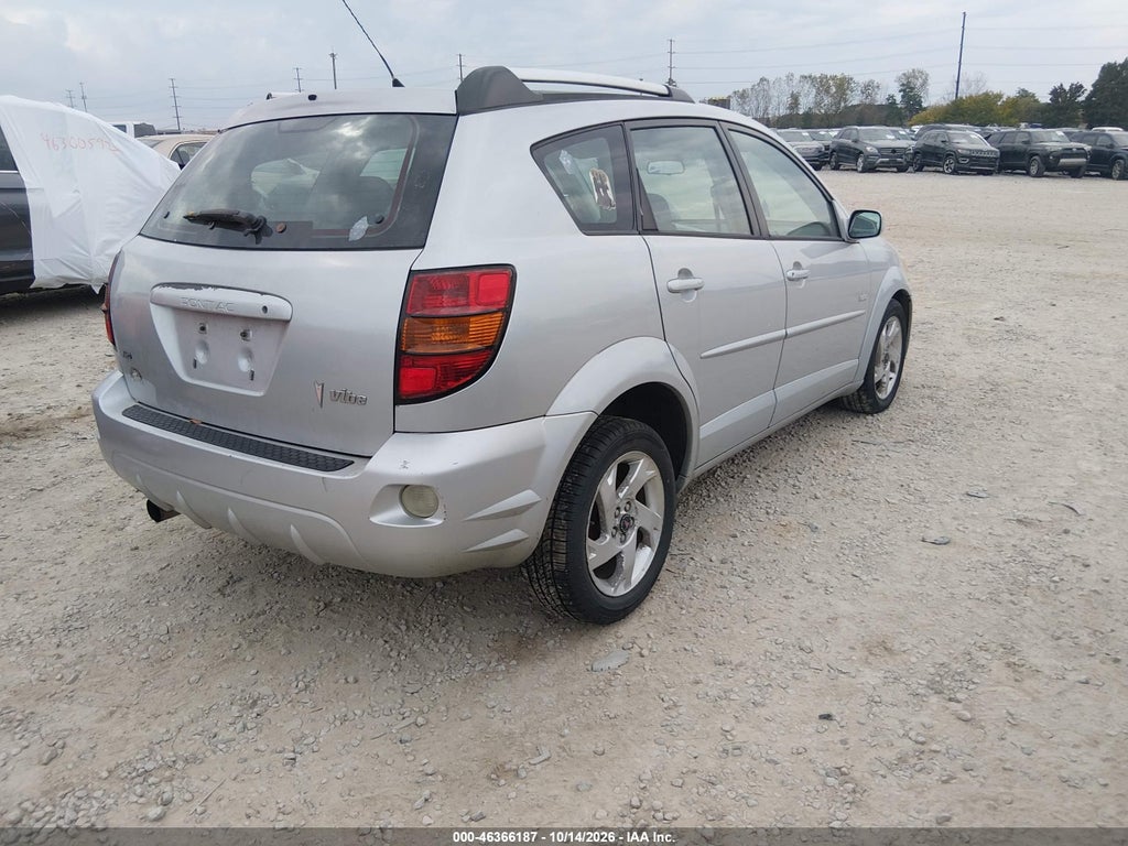 2005 Pontiac Vibe photo 4
