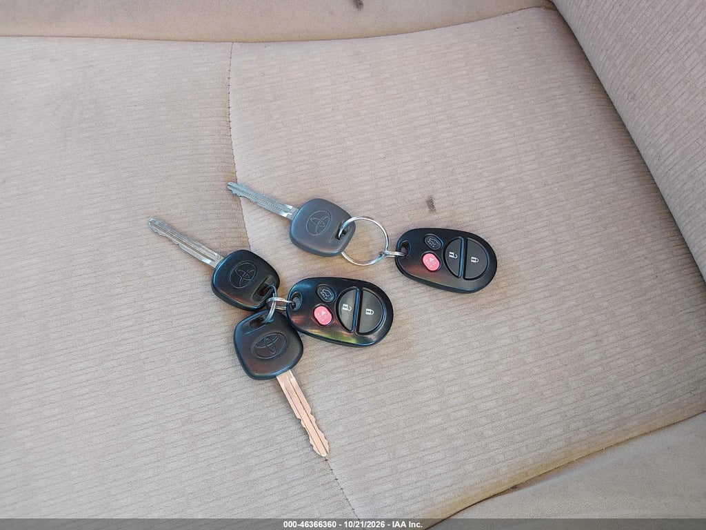 2012 Toyota Highlander Base V6 photo 11