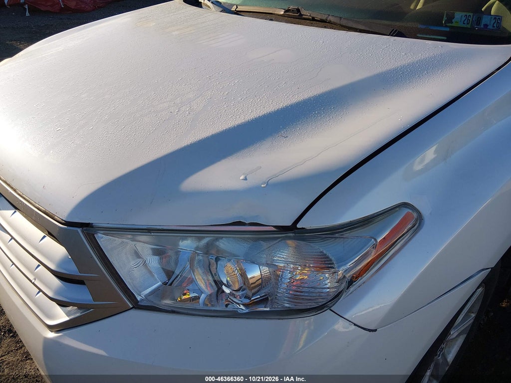 2012 Toyota Highlander Base V6 photo 6