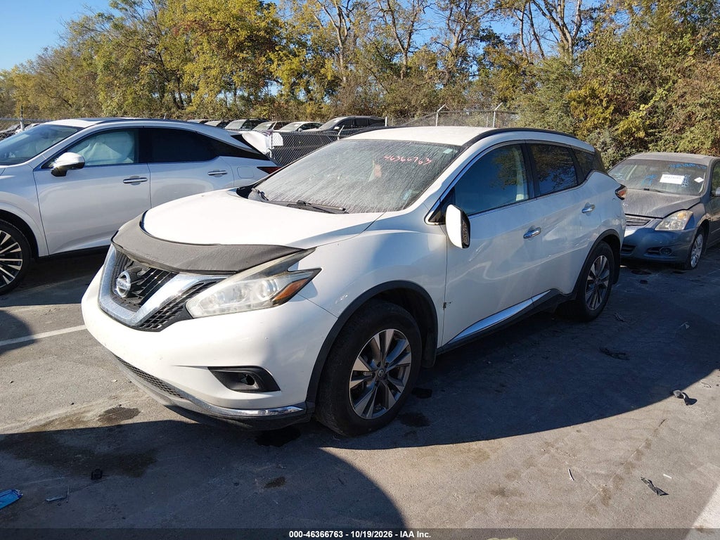 2015 Nissan Murano SV photo 2
