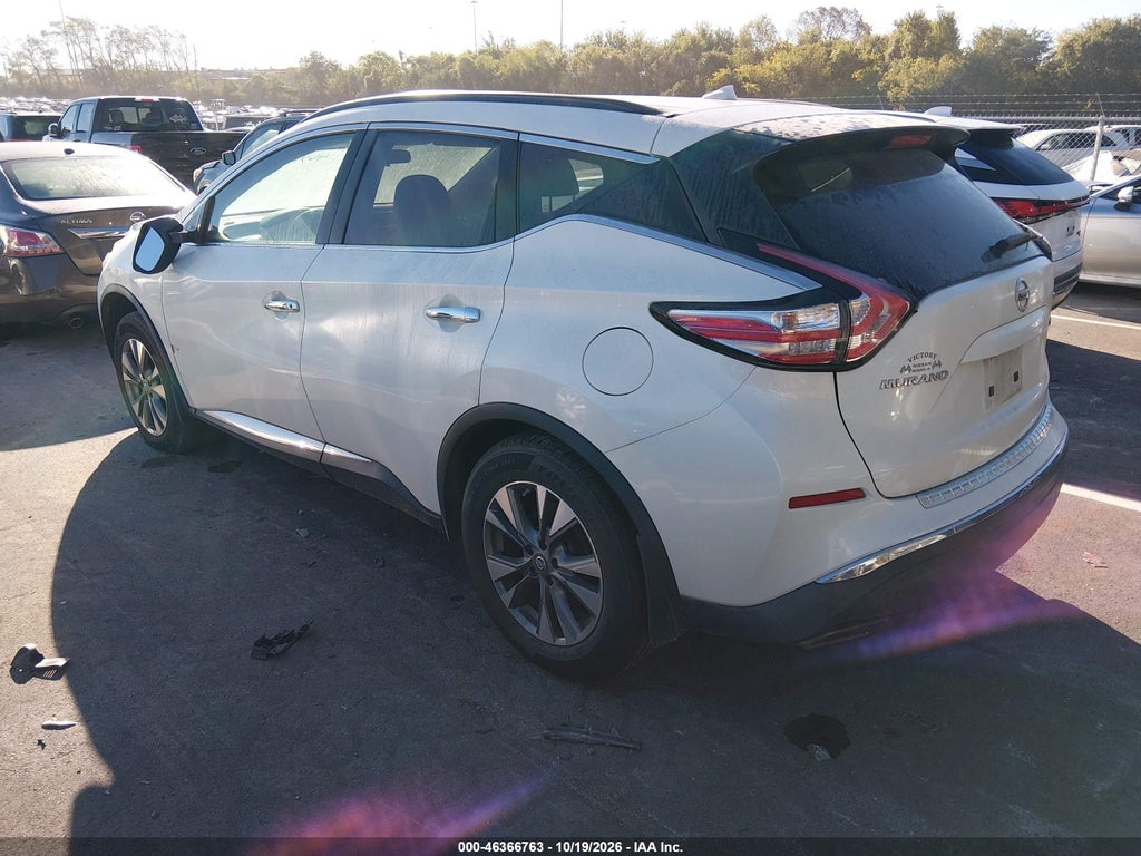 2015 Nissan Murano SV photo 3
