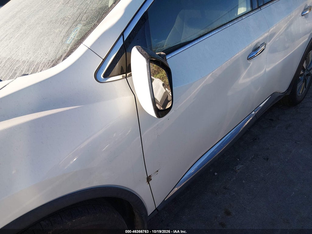 2015 Nissan Murano SV photo 6
