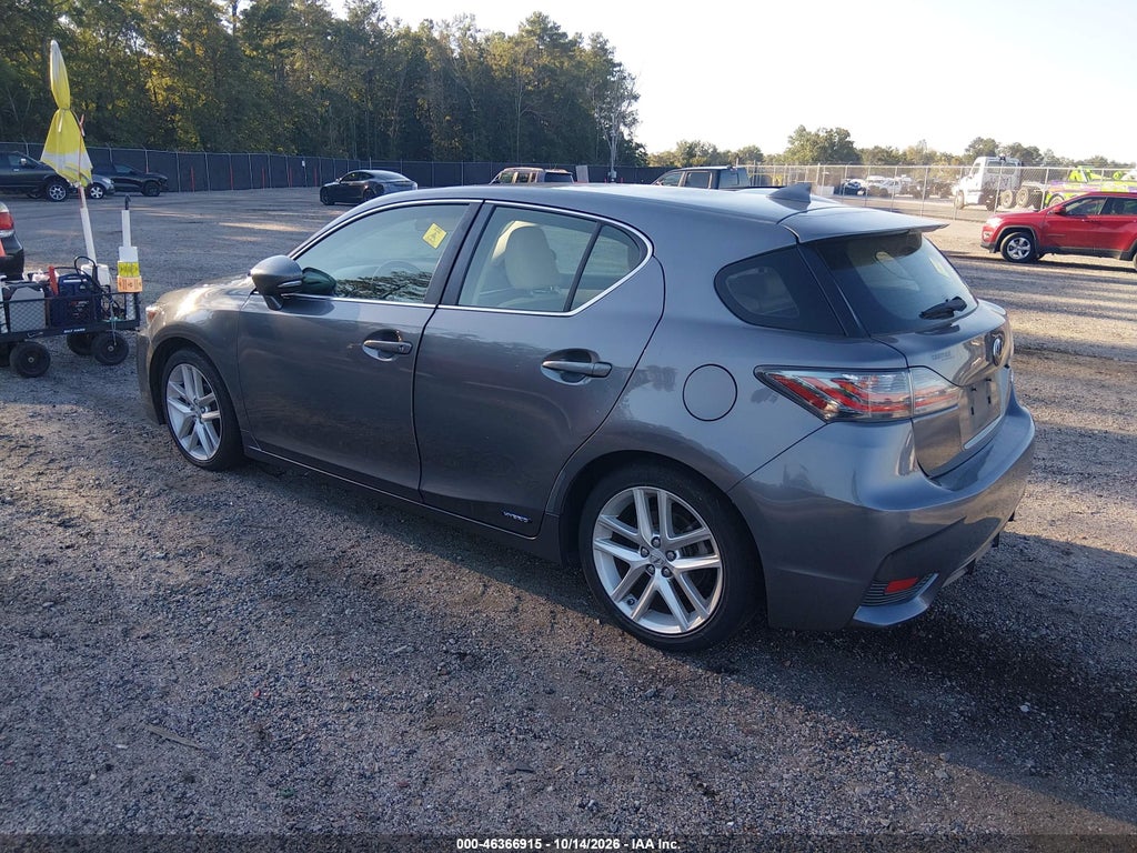 2014 Lexus CT 200H photo 3