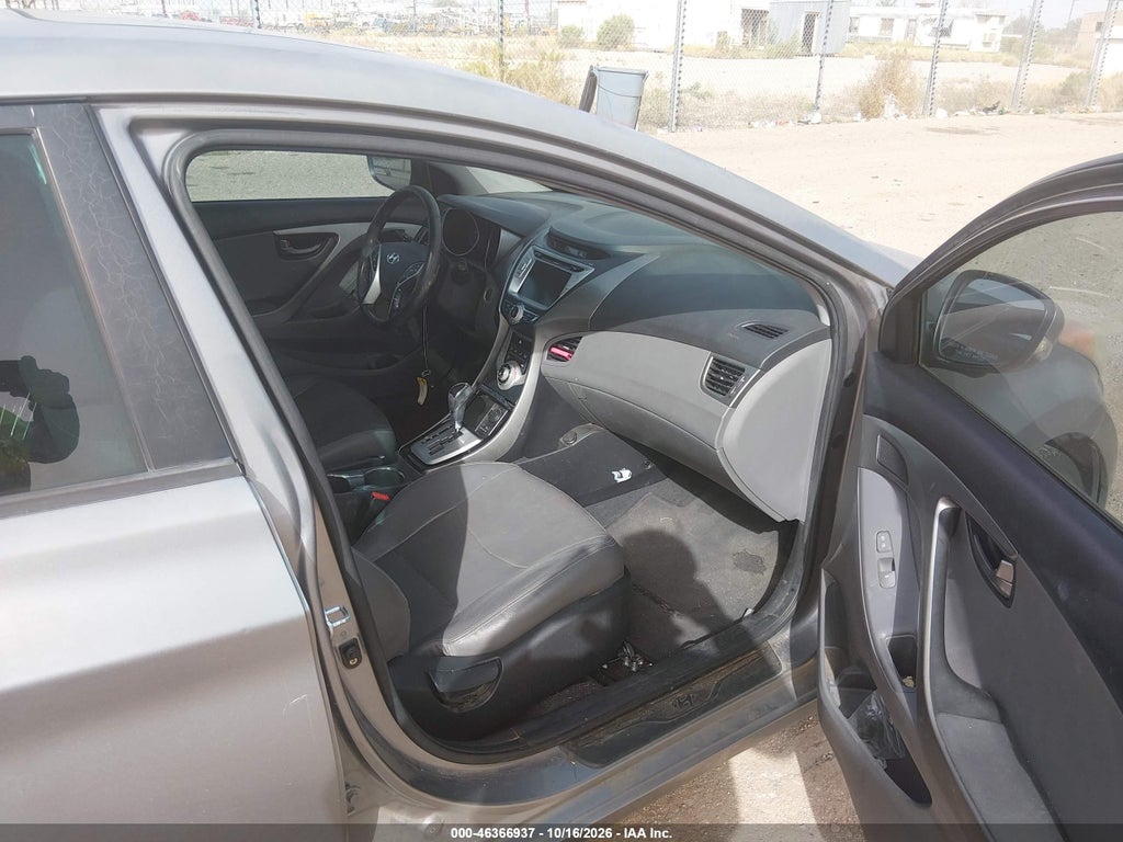 2012 Hyundai Elantra Limited (ulsan Plant) photo 5