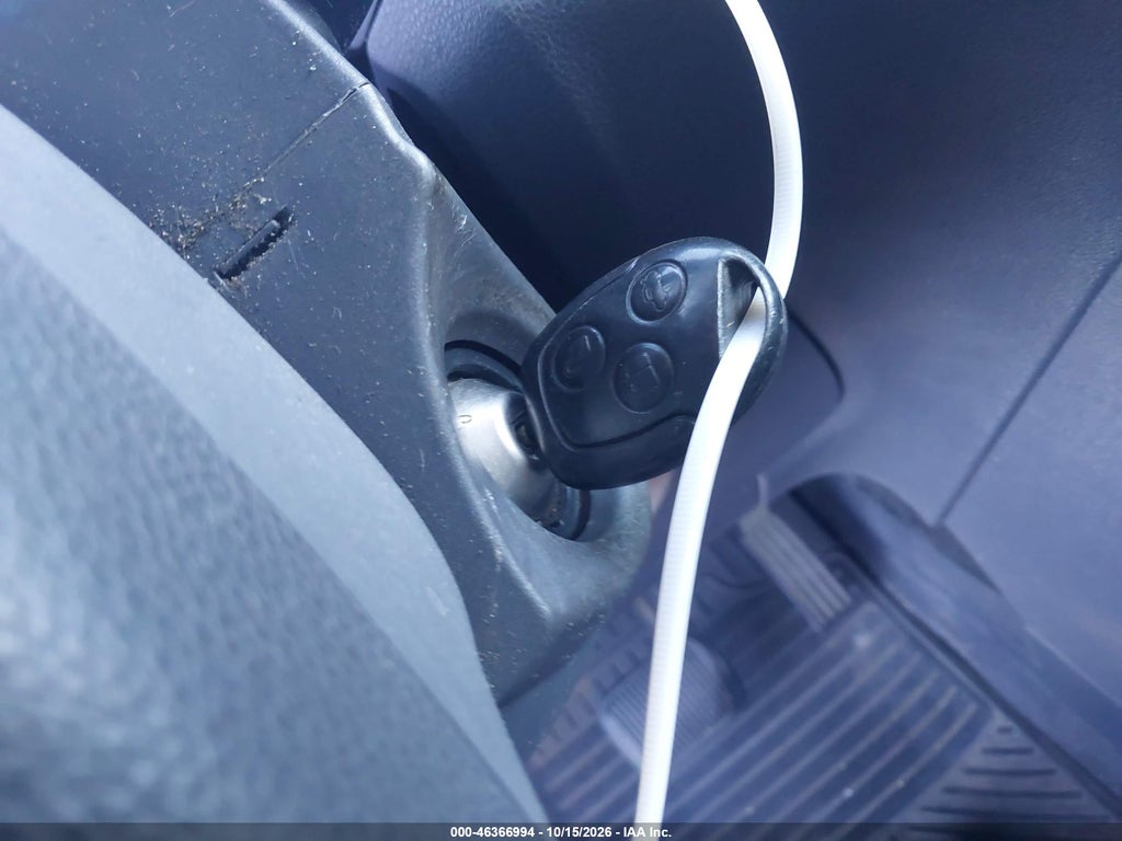 2011 Ford Transit Connect XLT photo 11