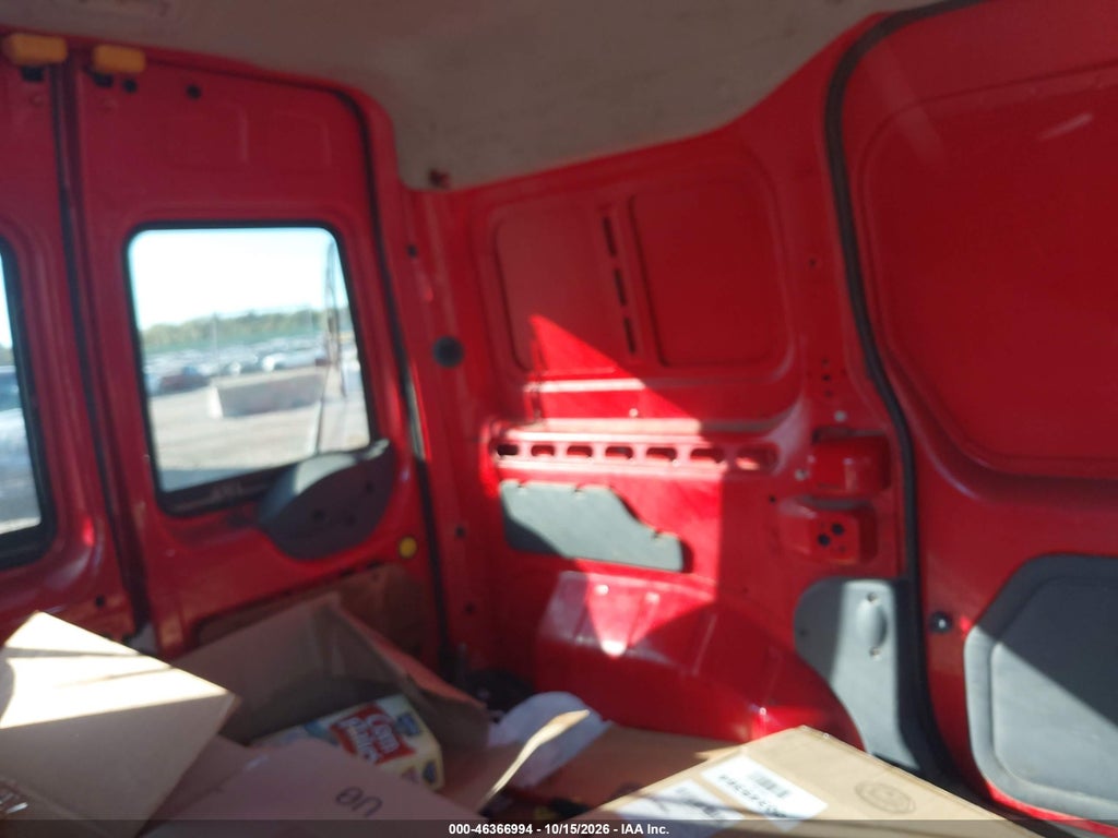 2011 Ford Transit Connect XLT photo 8