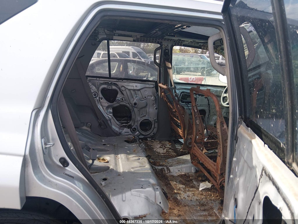 2006 Toyota 4RUNNER SR5 V6 photo 8