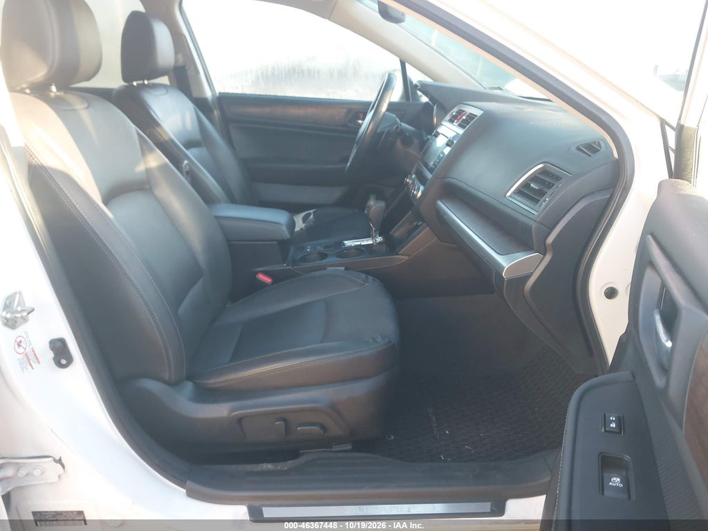 2016 Subaru Outback 2.5I Limited photo 5