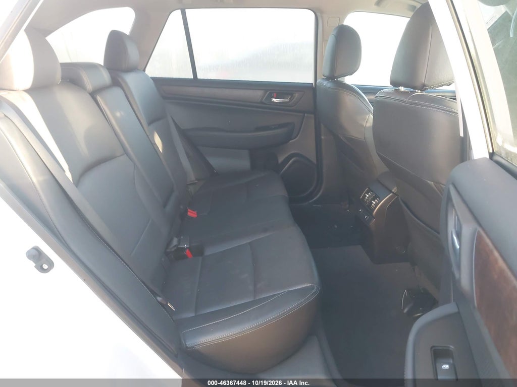 2016 Subaru Outback 2.5I Limited photo 8