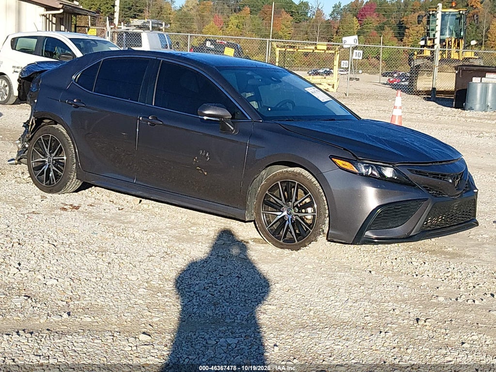 TOYOTA CAMRY 2024