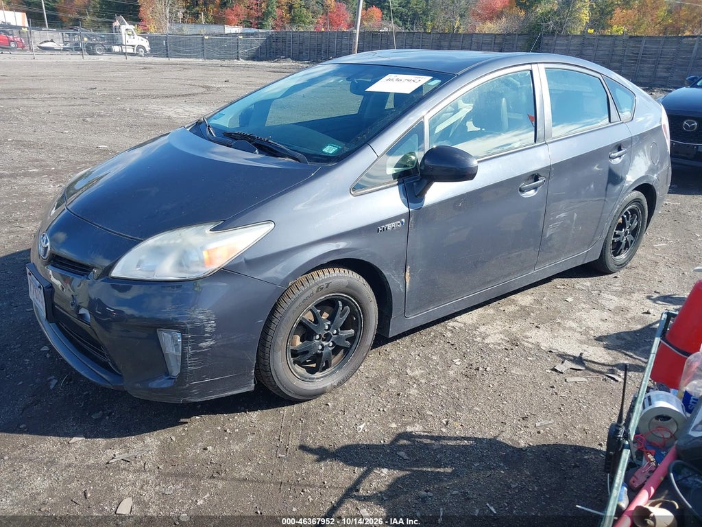 2012 Toyota Prius Four photo 2