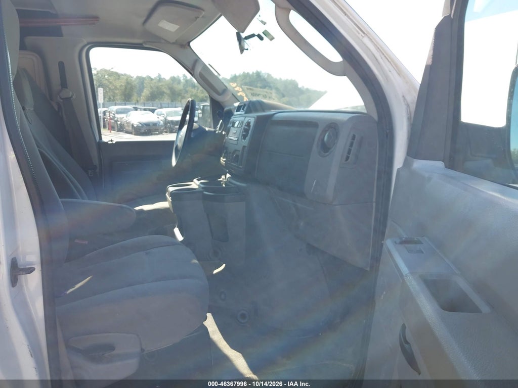 2011 Ford E-250 Commercial photo 5