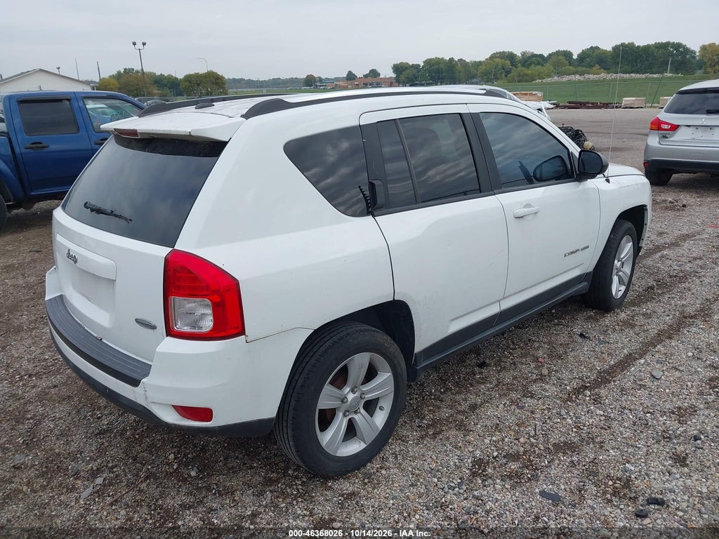 2012 Jeep Compass Latitude photo 4