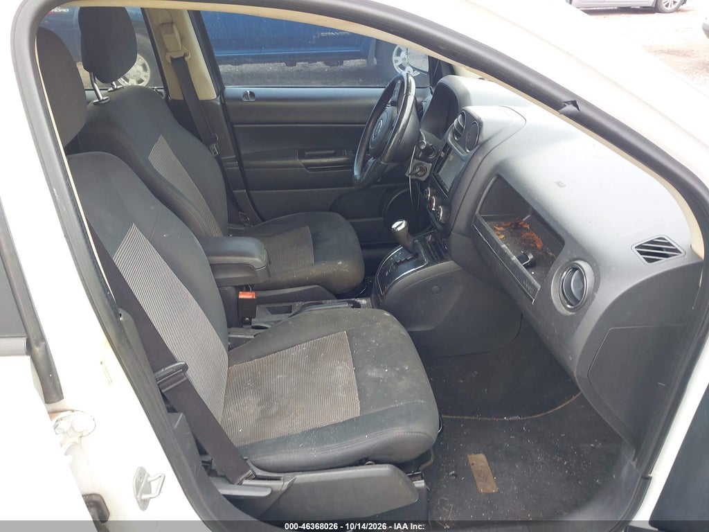 2012 Jeep Compass Latitude photo 5