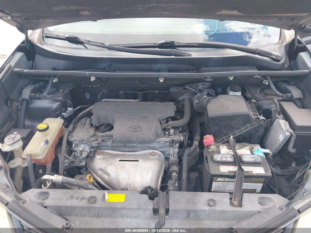 2013 Toyota RAV4 LE photo 10