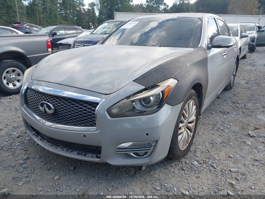 2015 Infiniti Q70L 3.7 photo 2