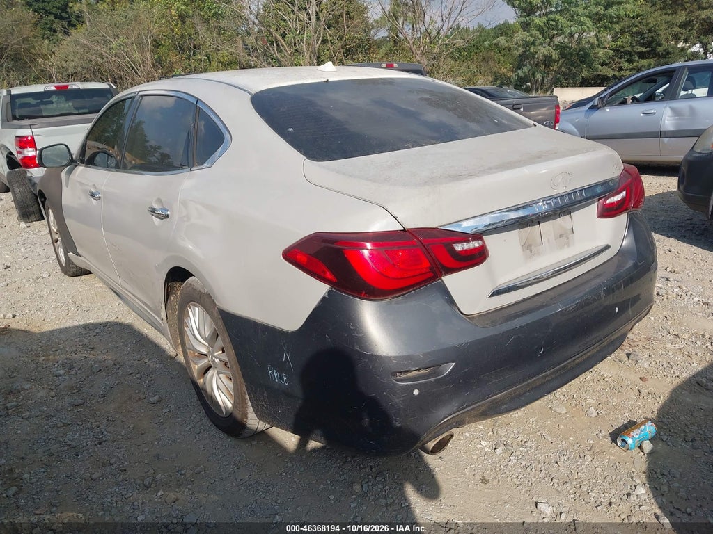 2015 Infiniti Q70L 3.7 photo 3