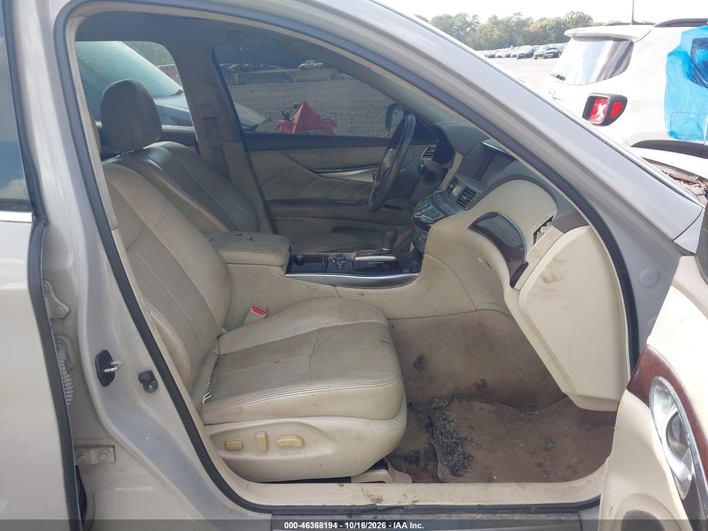 2015 Infiniti Q70L 3.7 photo 5
