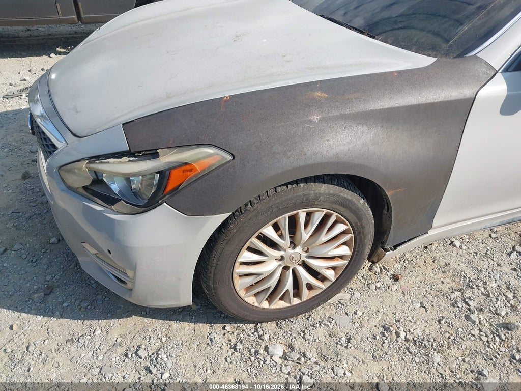 2015 Infiniti Q70L 3.7 photo 6