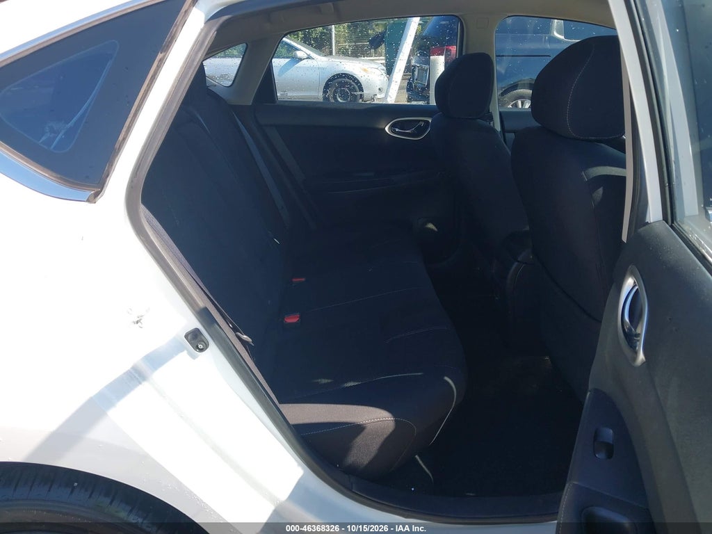 2015 Nissan Sentra S photo 8