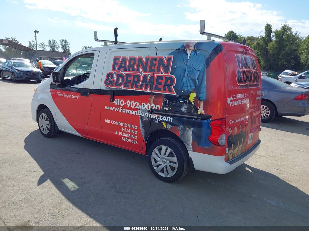 2018 Nissan NV200 SV photo 3