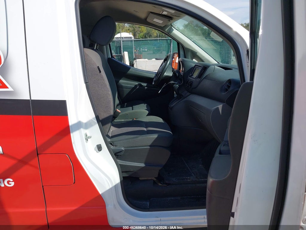 2018 Nissan NV200 SV photo 5