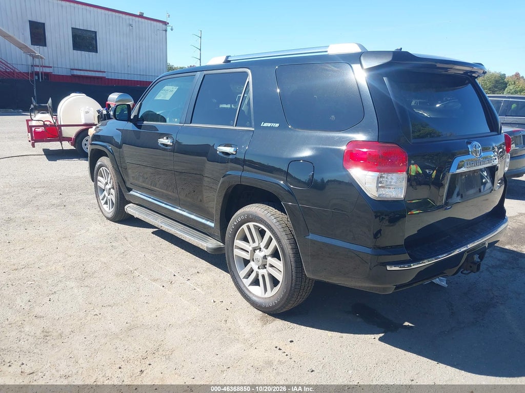 2011 Toyota 4RUNNER Limited V6 photo 3