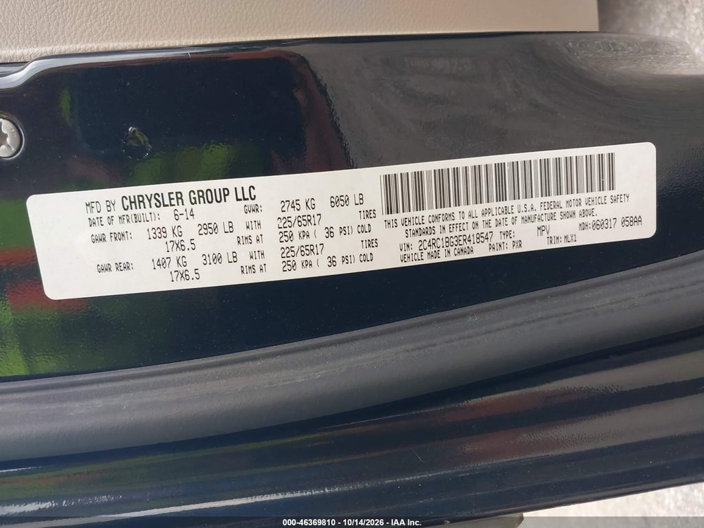 2014 Chrysler Town & Country Touring photo 9