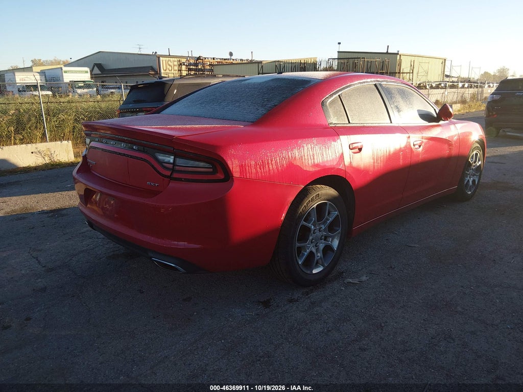 2016 Dodge Charger SXT photo 4
