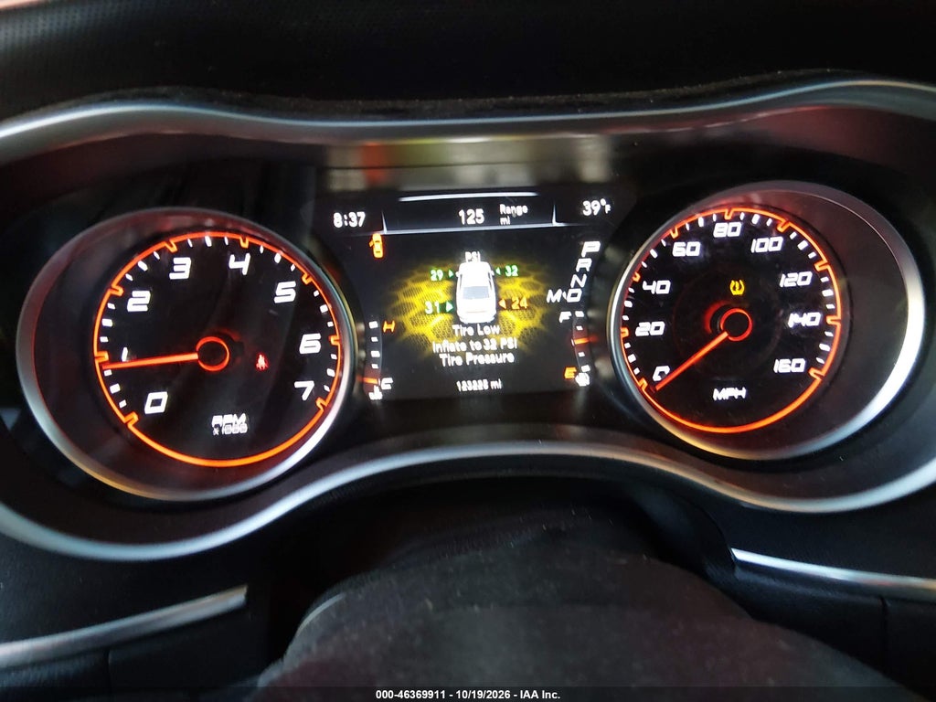 2016 Dodge Charger SXT photo 7