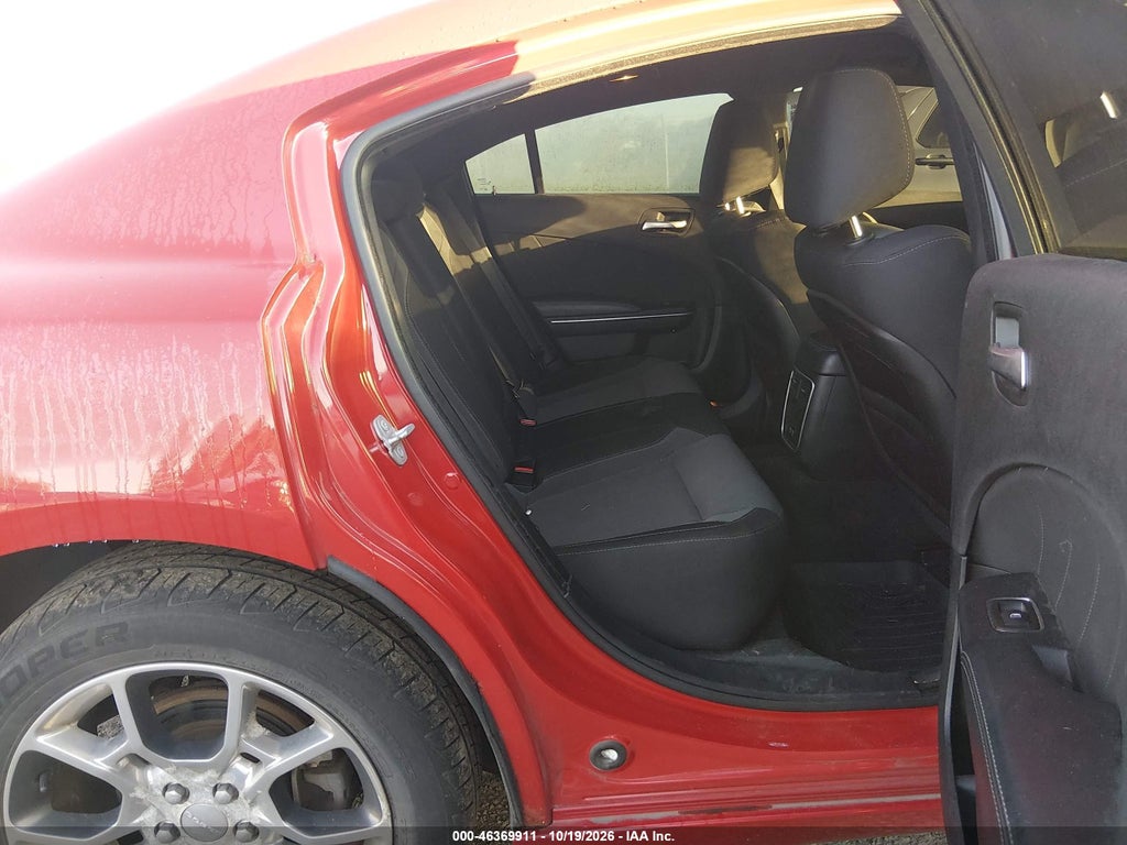 2016 Dodge Charger SXT photo 8