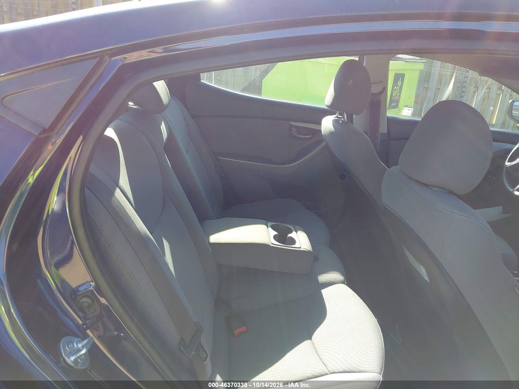 2014 Hyundai Elantra SE photo 8