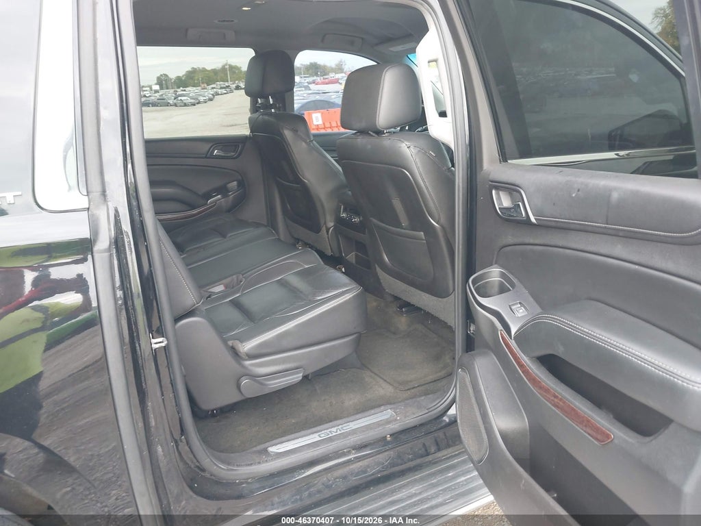 2016 GMC Yukon XL SLT photo 8