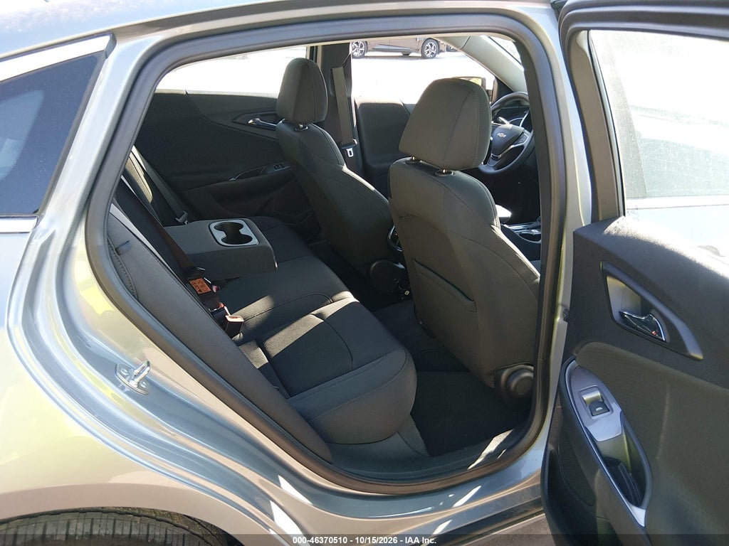 2025 Chevrolet Malibu FWD 1LT photo 8