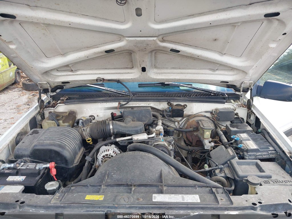 1997 Chevrolet C1500 Fleetside photo 10