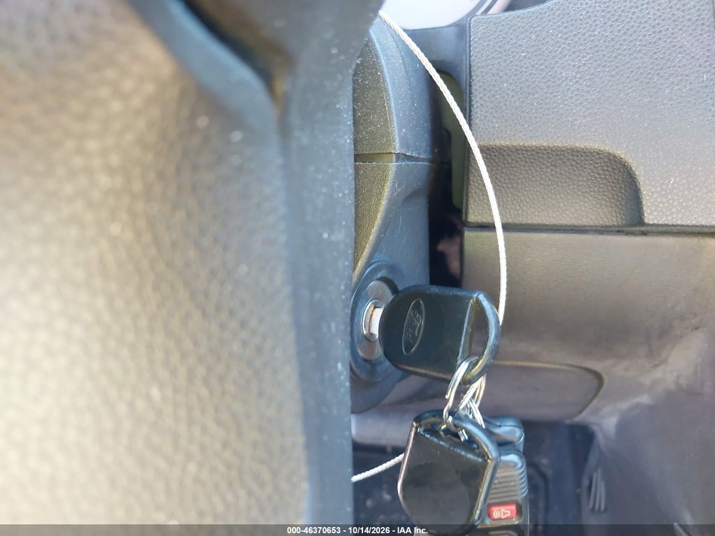 2010 Ford Focus SE photo 11