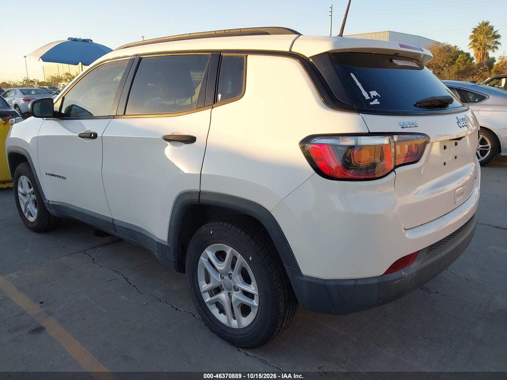 2018 Jeep Compass Sport FWD photo 6