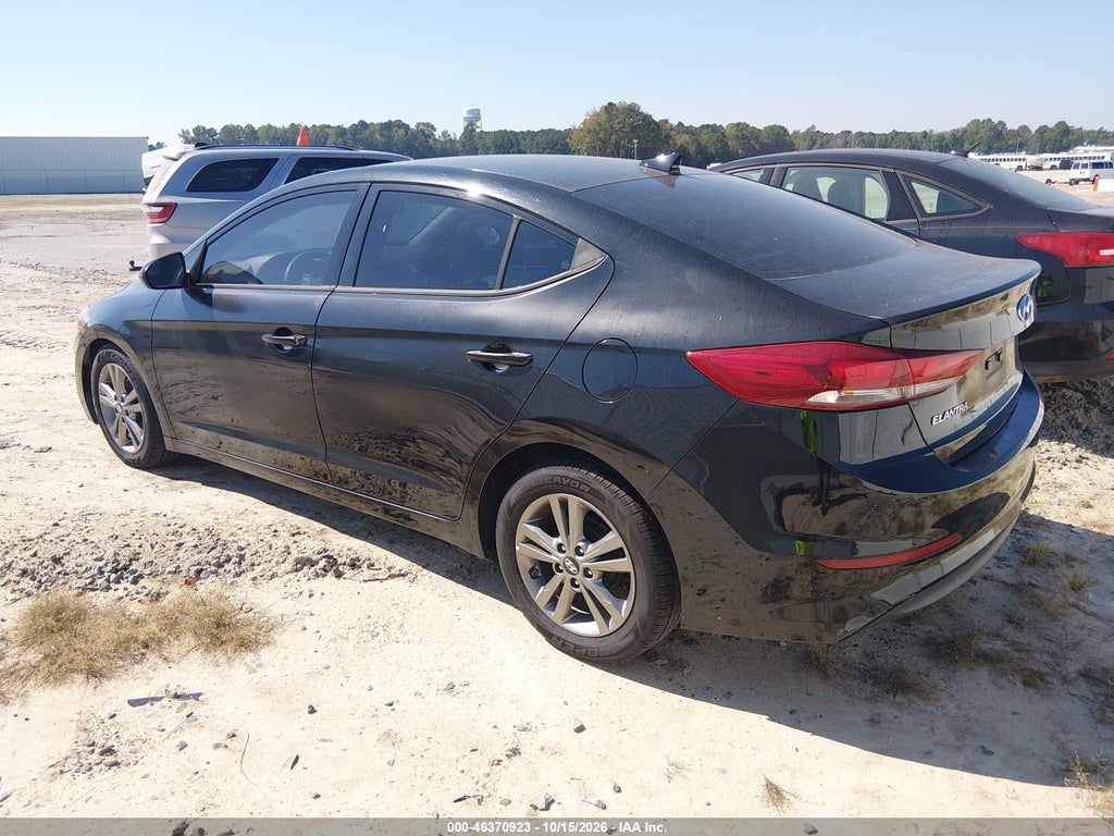 2017 Hyundai Elantra SE photo 3