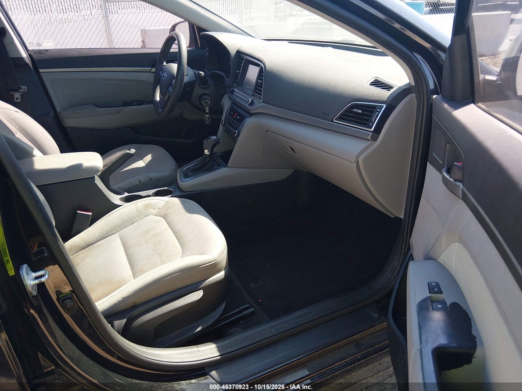 2017 Hyundai Elantra SE photo 5