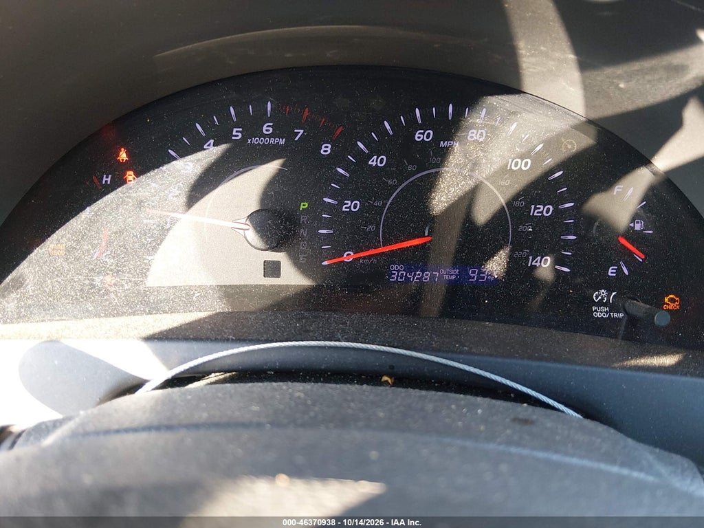 2011 Toyota Camry LE photo 7